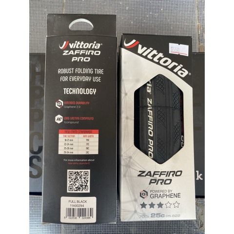 Vittoria Zaffiro Pro V G2.0 700x25 rolling tire
